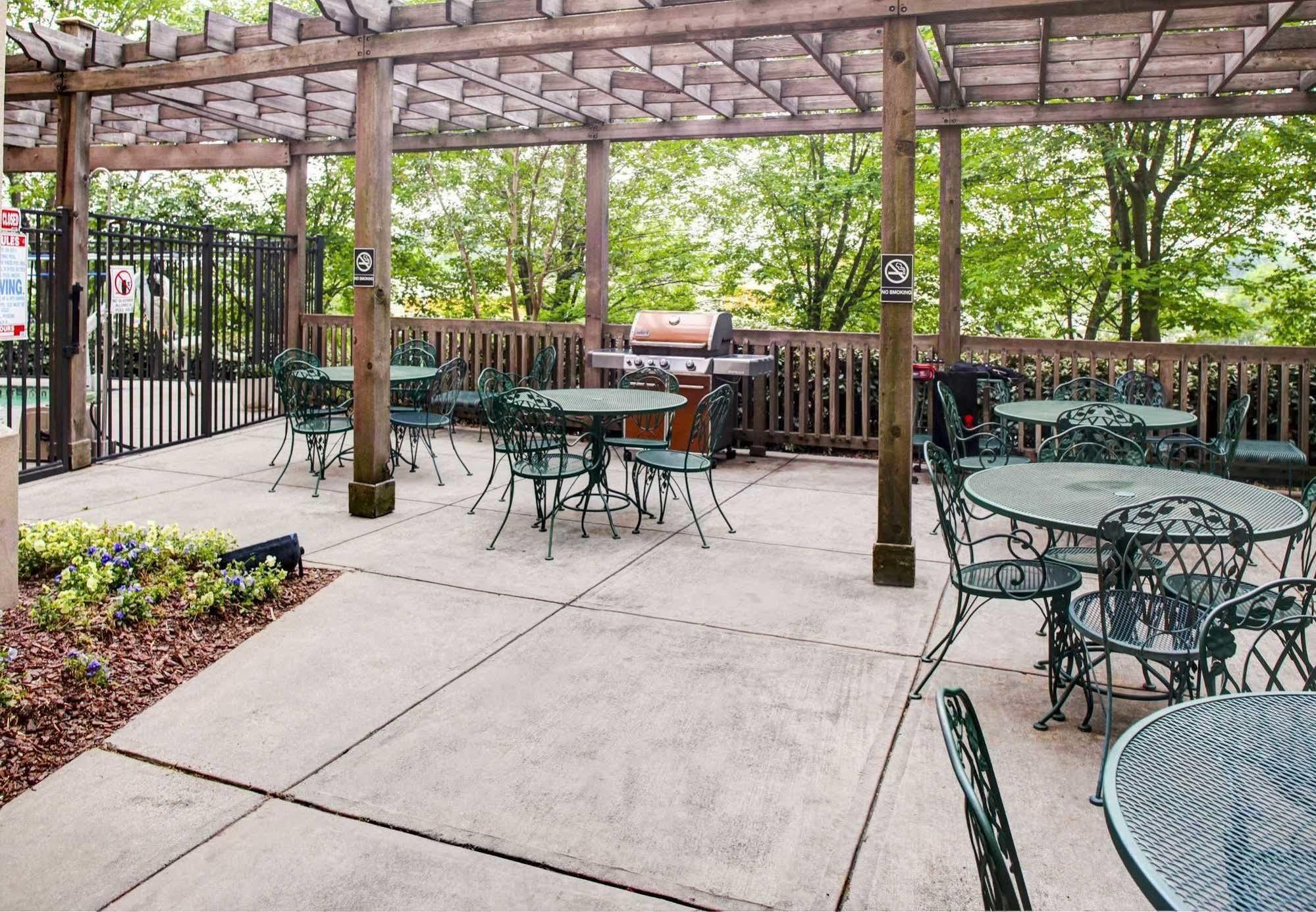 Towneplace Suites Atlanta Buckhead Eksteriør billede